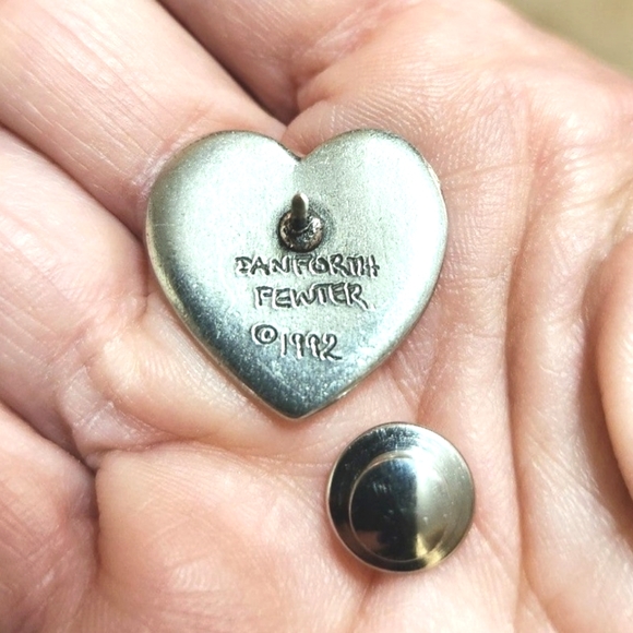 Pair Of Pewter Faith & Love Clutch Pins - Picture 4 of 5